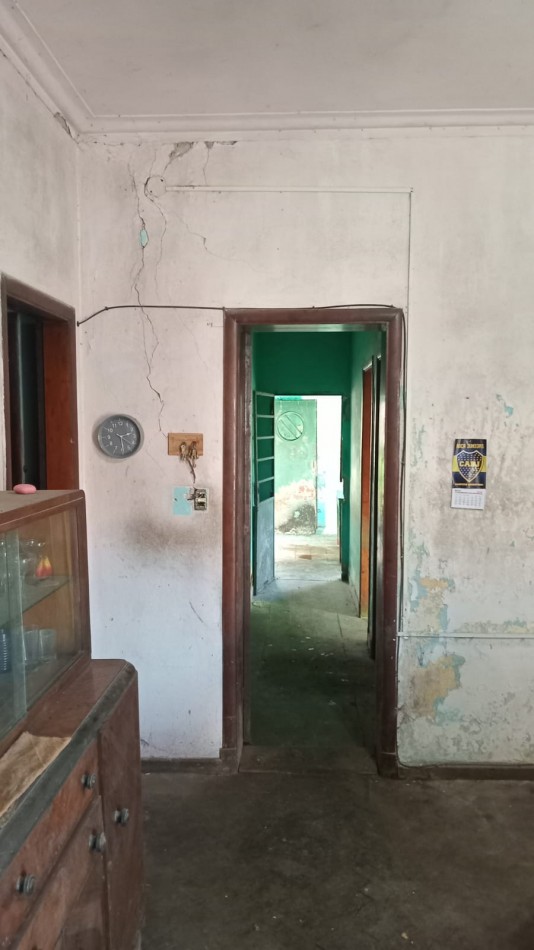 VENTA EN  SAN PABLO 109 E/ SAN BENITO Y ANTARTIDA ARGENTINA - TURDERA - OPORTUNIDAD- DOS CASAS PARA DEMOLICION EXCELENTE MEDIDA DE LOTE A POCAS CUADRAS DE JUMBO LLAVALLOL