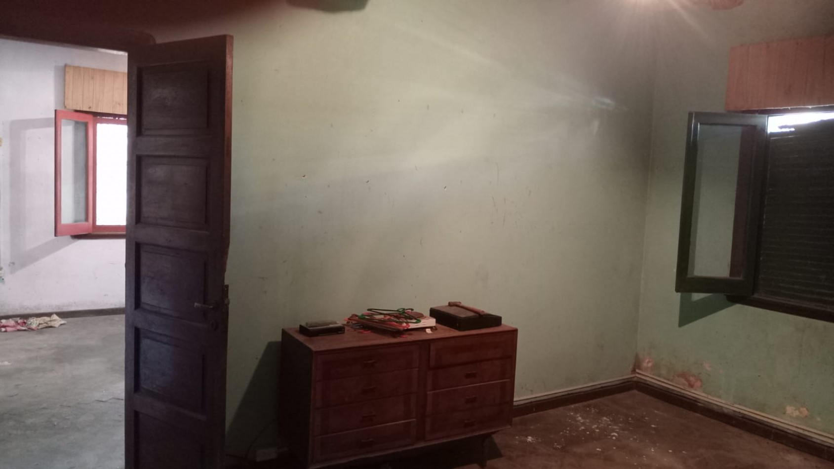 VENTA EN  SAN PABLO 109 E/ SAN BENITO Y ANTARTIDA ARGENTINA - TURDERA - OPORTUNIDAD- DOS CASAS PARA DEMOLICION EXCELENTE MEDIDA DE LOTE A POCAS CUADRAS DE JUMBO LLAVALLOL