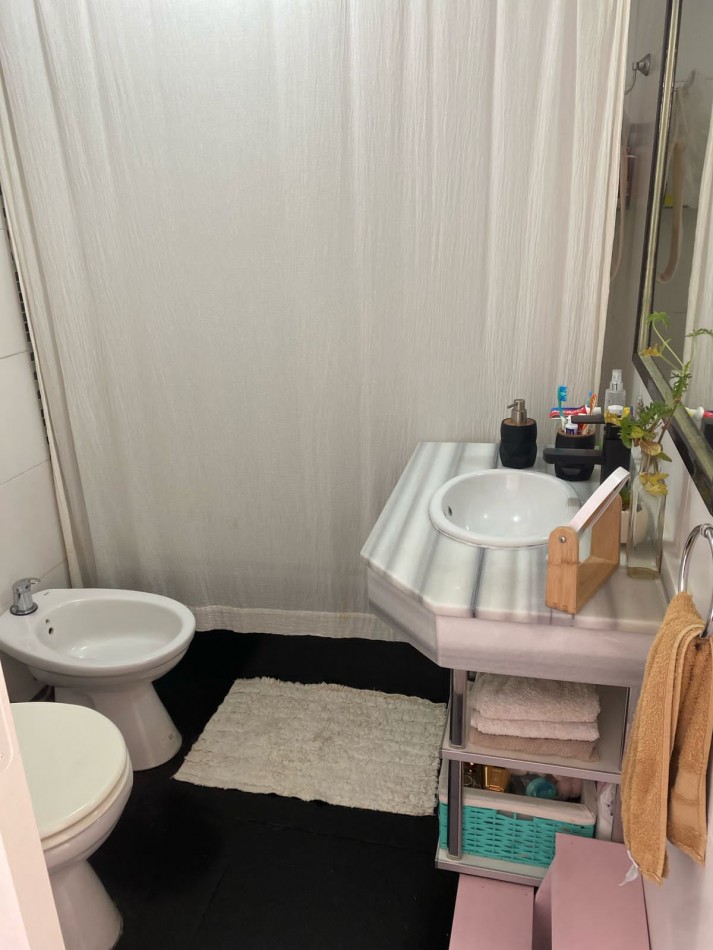 VENTA EXCELENTE DEPARTAMENTO DOS AMBIENTES CON BALCON, SIN COCHERA BASAVILVASO 1768 LANUS ESTE