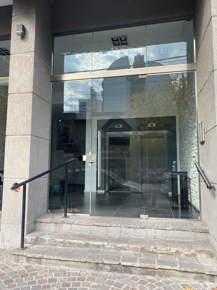 VENTA EXCELENTE DEPARTAMENTO DOS AMBIENTES CON BALCON, SIN COCHERA BASAVILVASO 1768 LANUS ESTE