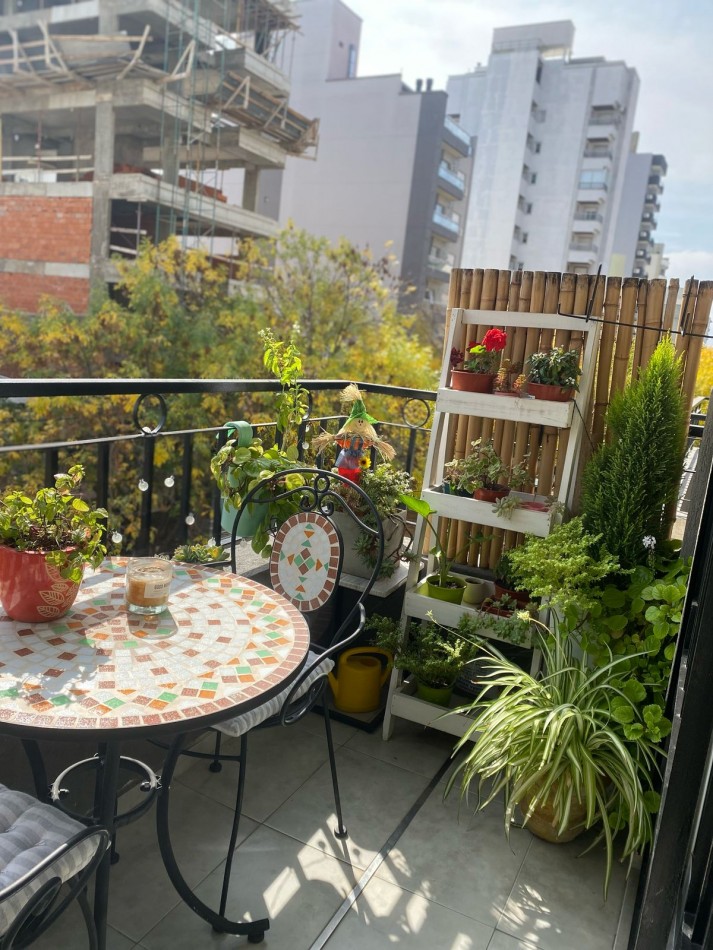 VENTA EXCELENTE DEPARTAMENTO DOS AMBIENTES CON BALCON, SIN COCHERA BASAVILVASO 1768 LANUS ESTE