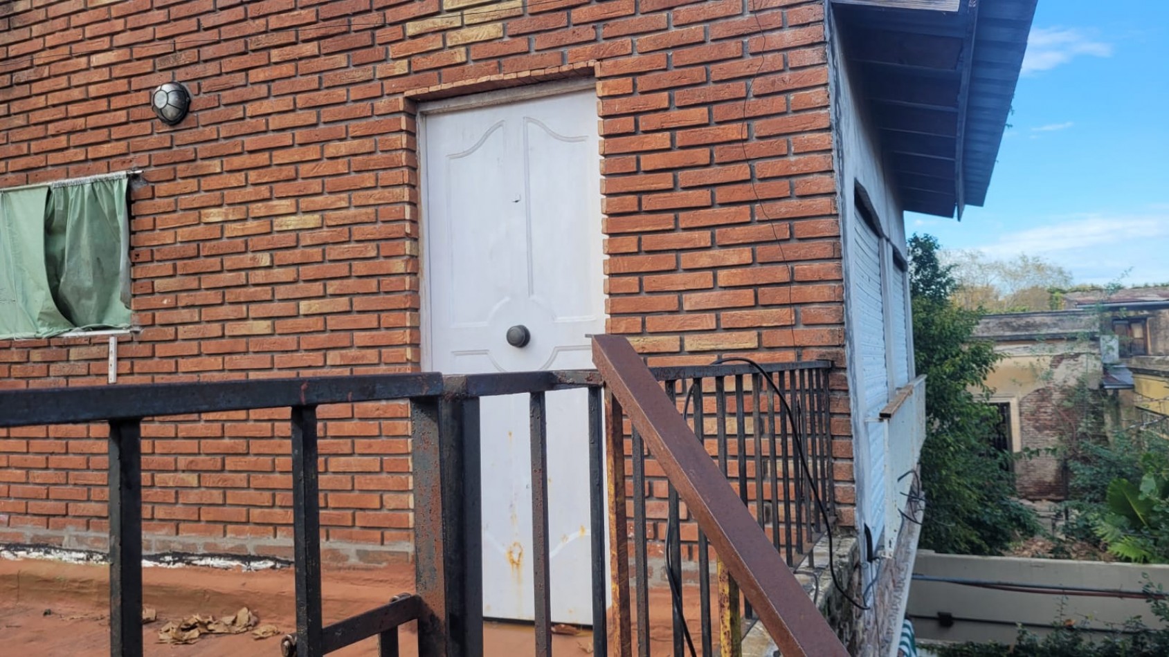 ALQUILER DEPTO MONOAMBIENTE POR ESCALERA, COLON 500 -TEMPERLEY-