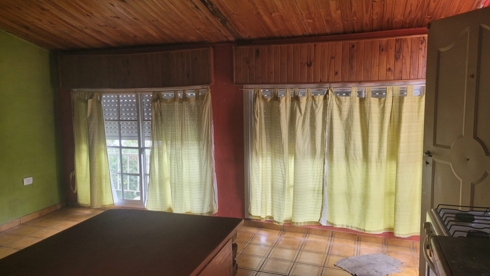 ALQUILER DEPTO MONOAMBIENTE POR ESCALERA, COLON 500 -TEMPERLEY-