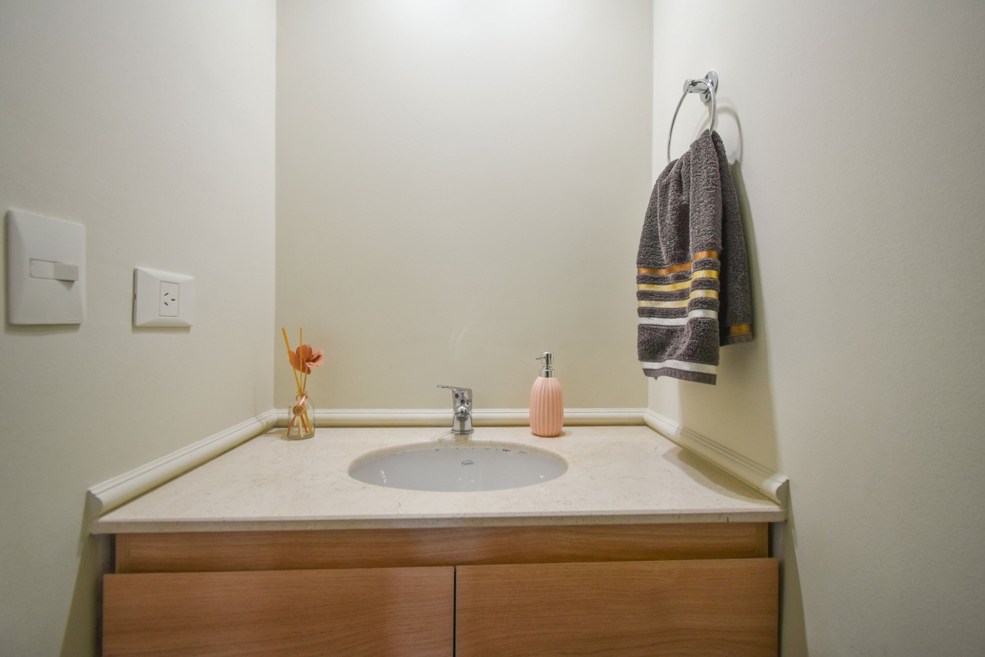 VENTA IMPRESIONANTE SEMIPISO AL FRENTE CON 3 DORMITORIOS, 2 COCHERAS Y AMENITIES, BELGRANO 1529 -BANFIELD-