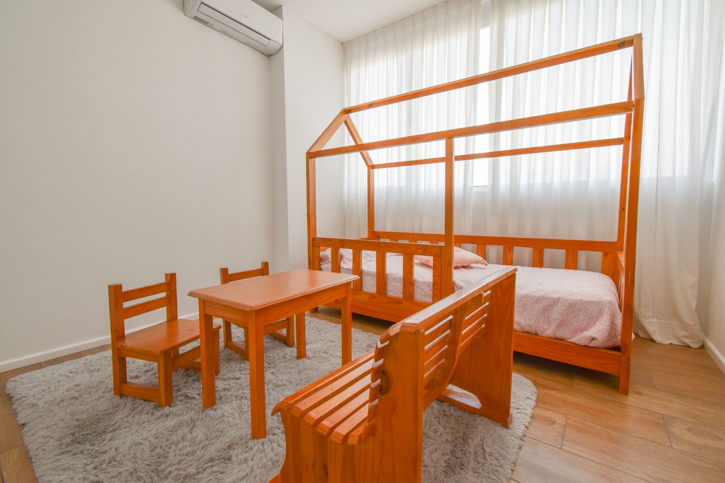 VENTA IMPRESIONANTE SEMIPISO AL FRENTE CON 3 DORMITORIOS, 2 COCHERAS Y AMENITIES, BELGRANO 1529 -BANFIELD-