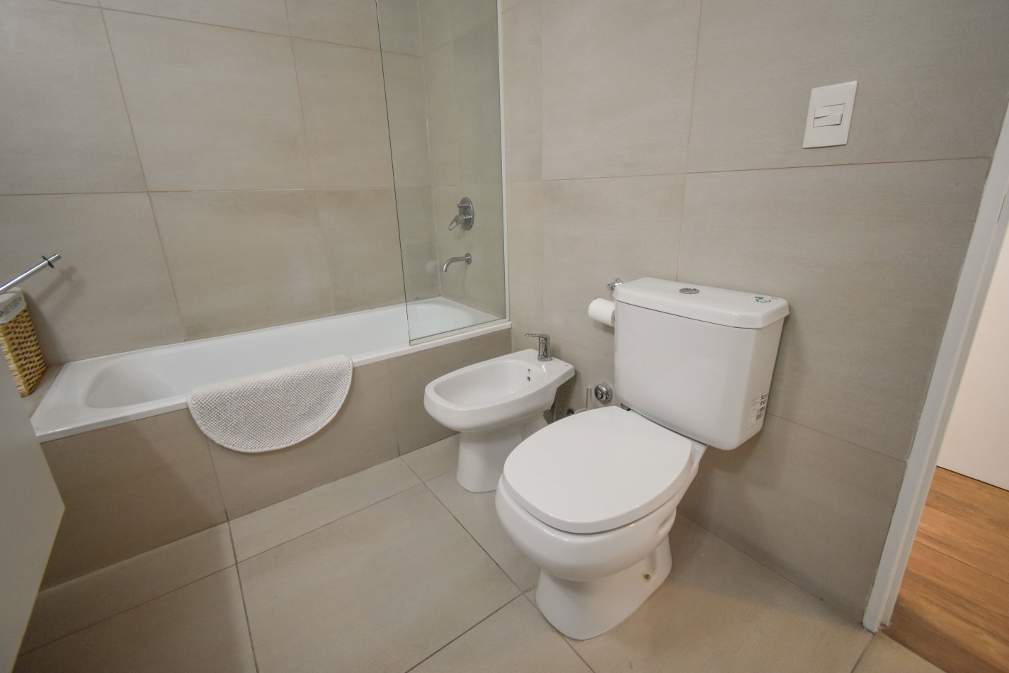 VENTA IMPRESIONANTE SEMIPISO AL FRENTE CON 3 DORMITORIOS, 2 COCHERAS Y AMENITIES, BELGRANO 1529 -BANFIELD-