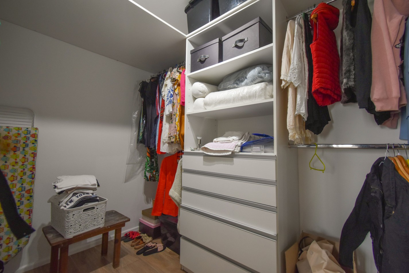 VENTA IMPRESIONANTE SEMIPISO AL FRENTE CON 3 DORMITORIOS, 2 COCHERAS Y AMENITIES, BELGRANO 1529 -BANFIELD-