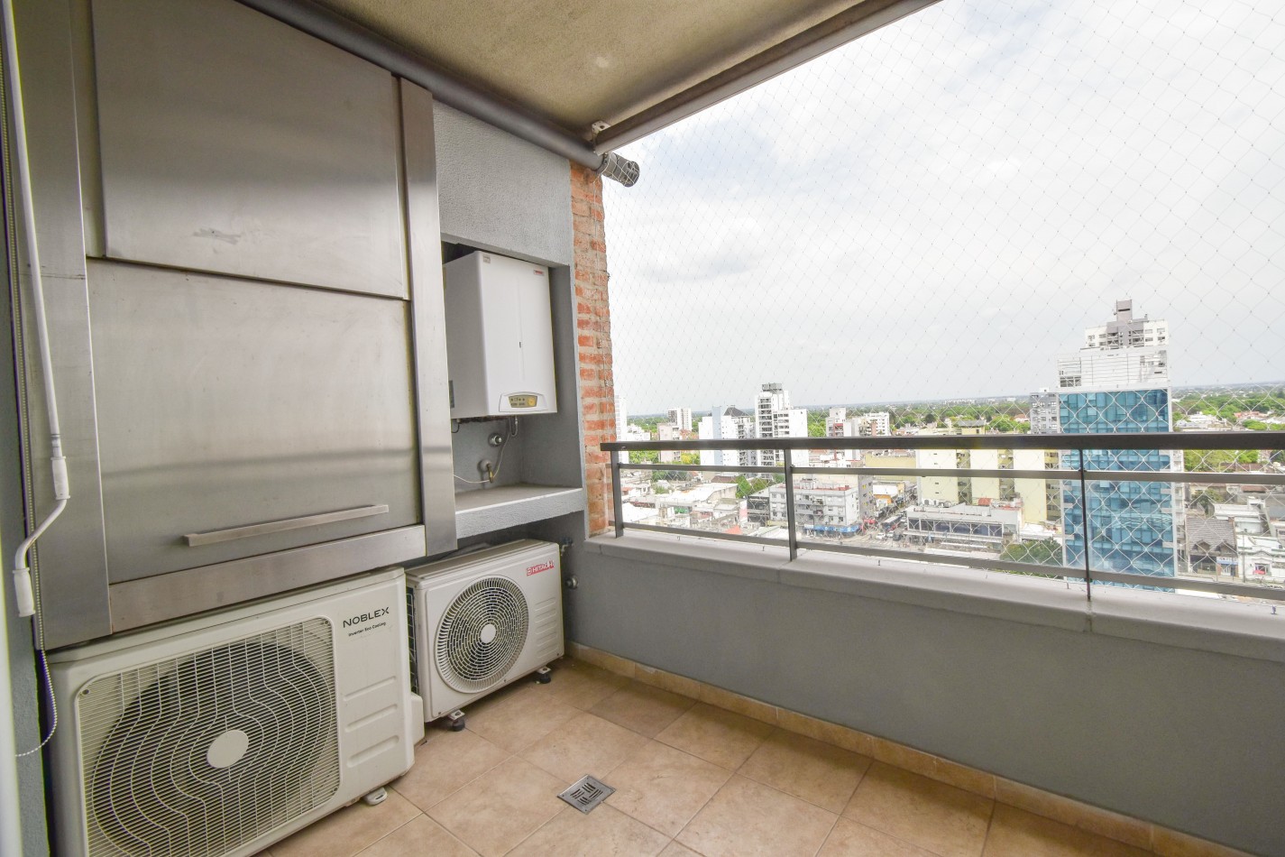 VENTA IMPRESIONANTE SEMIPISO AL FRENTE CON 3 DORMITORIOS, 2 COCHERAS Y AMENITIES, BELGRANO 1529 -BANFIELD-