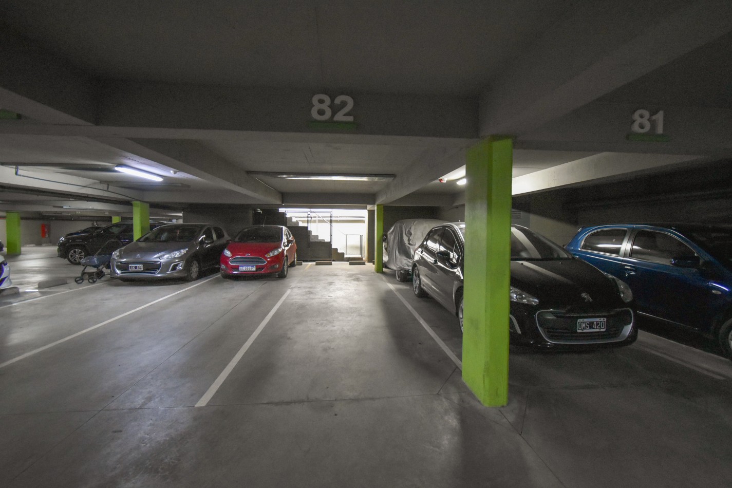 VENTA IMPRESIONANTE SEMIPISO AL FRENTE CON 3 DORMITORIOS, 2 COCHERAS Y AMENITIES, BELGRANO 1529 -BANFIELD-