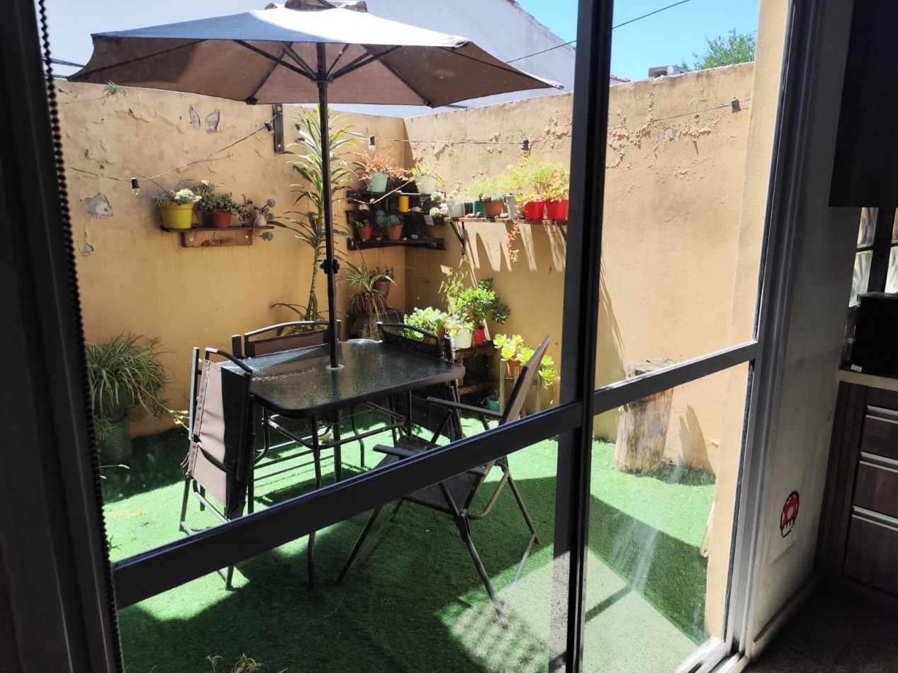 ALQUILER PH INTERNO EN PLANTA BAJA LISTO PARA MUDARSE, 2 AMBIENTES Y PATIO, GANDHI 252 -TEMPERLEY-