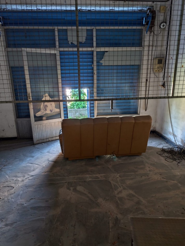 ALQUILER LOCAL COMERCIAL 20 MT2 A METROS DE AV EVA PERON AL 2000, SENILLOSA 24 -TEMPERLEY-