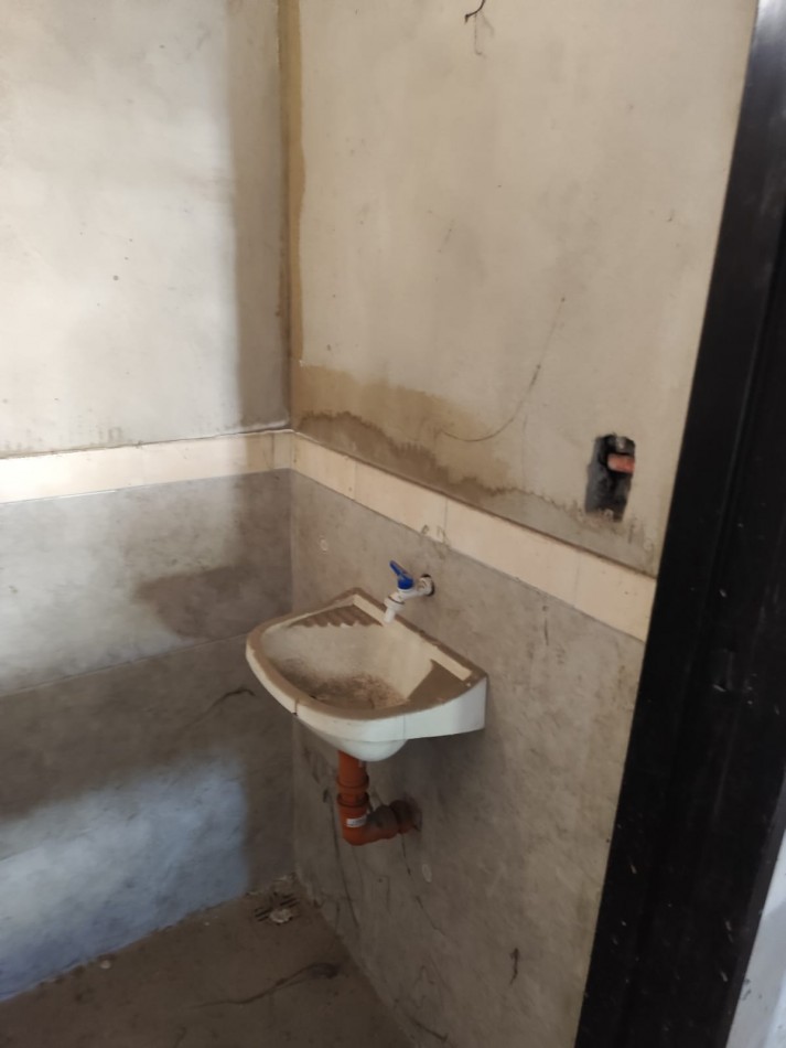 ALQUILER LOCAL COMERCIAL 20 MT2 A METROS DE AV EVA PERON AL 2000, SENILLOSA 24 -TEMPERLEY-