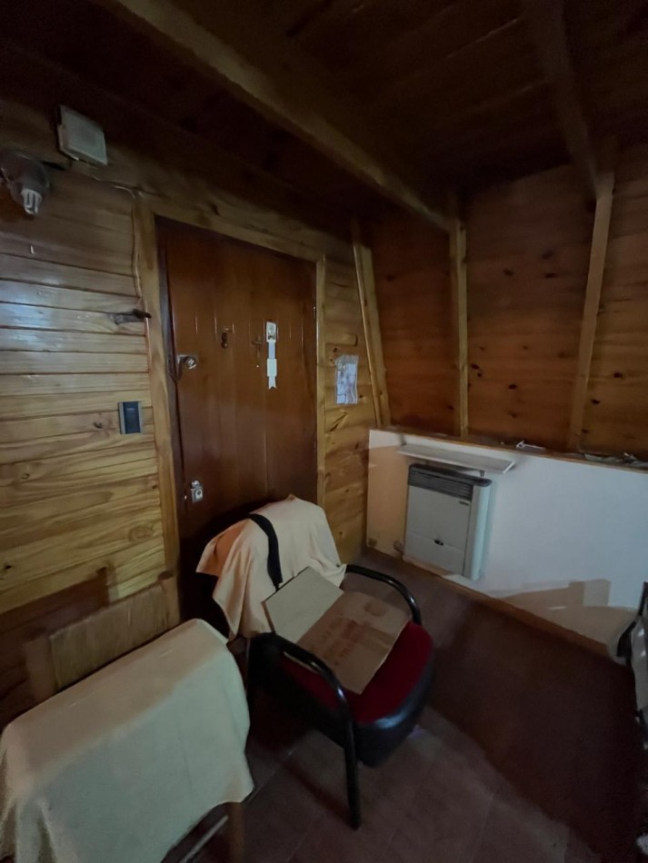 VENTA CASA ALPINA EN EXCELENTE ESTADO, 2 DORMITORIOS, DEPARTAMENTO O QUINCHO Y GALERIA, LA GOLONDRINA 2000 -TEMPERLEY-