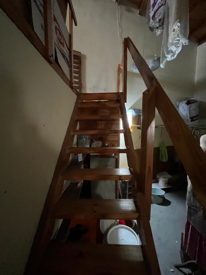 VENTA CASA ALPINA EN EXCELENTE ESTADO, 2 DORMITORIOS, DEPARTAMENTO O QUINCHO Y GALERIA, LA GOLONDRINA 2000 -TEMPERLEY-