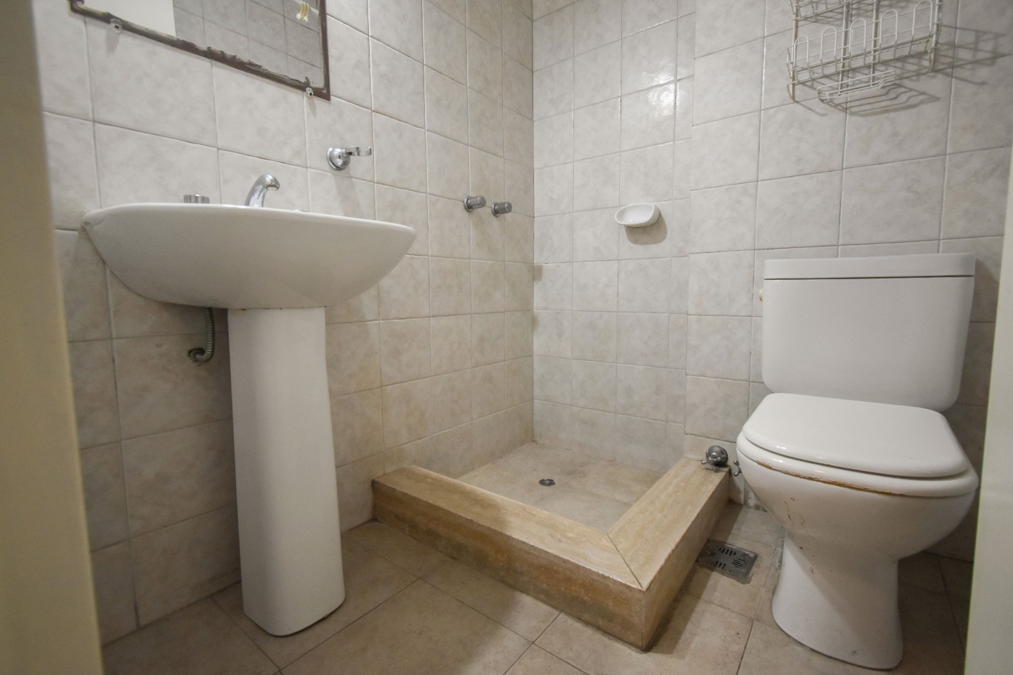 VENTA HERMOSO DEPARTAMENTO APTO CREDITO 3 AMBIENTES CON COCHERA COMPLEJO OLIDEN, OLIDEN 1180 -LOMAS DE ZAMORA-