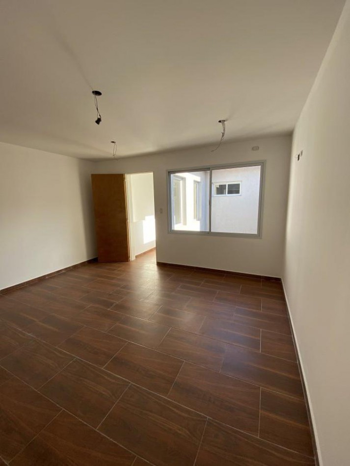 VENTA DUPLEX 3 AMBIENTES CON COCHERA A 4 CUADRAS DE CERRITO, RUBEN DARIO 500 -TEMPERLEY-
