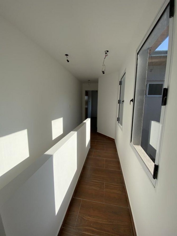 VENTA DUPLEX 3 AMBIENTES CON COCHERA A 4 CUADRAS DE CERRITO, RUBEN DARIO 500 -TEMPERLEY-