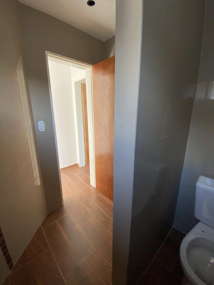 VENTA DUPLEX 3 AMBIENTES CON COCHERA A 4 CUADRAS DE CERRITO, RUBEN DARIO 500 -TEMPERLEY-