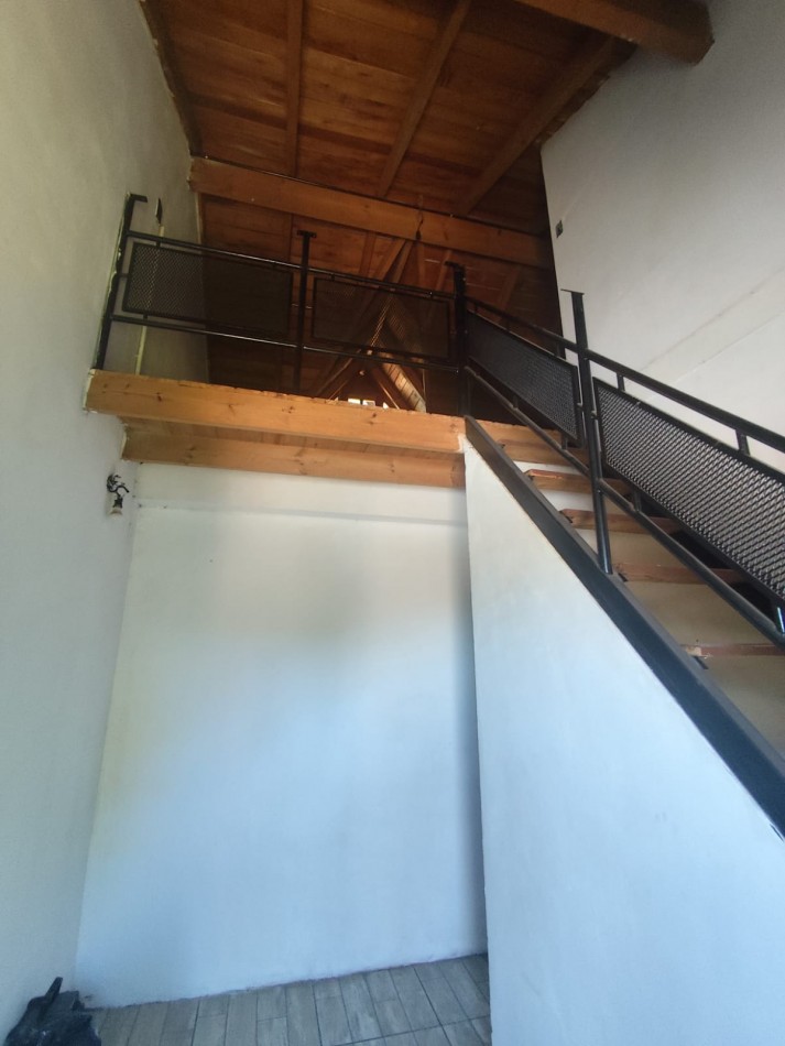 ALQUILER PH EN PLANTA ALTA, DOS DORMITORIOS, DORREGO 2828 -MONTE GRANDE-