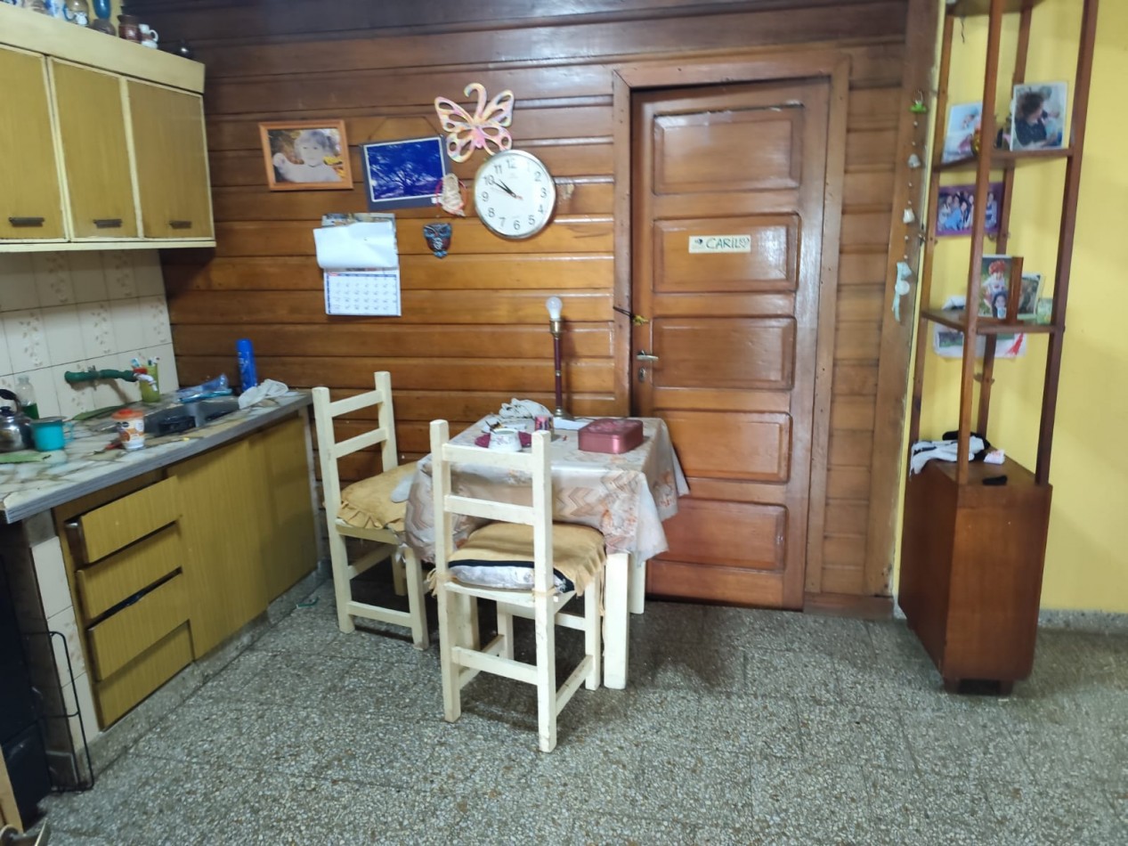 VENTA CASA TIPO CHALET CON DEPARTAMENTO AL FONDO, GARAJE SEMICUBIERTO, RUBEN DARIO 1100 -TEMPERLEY-
