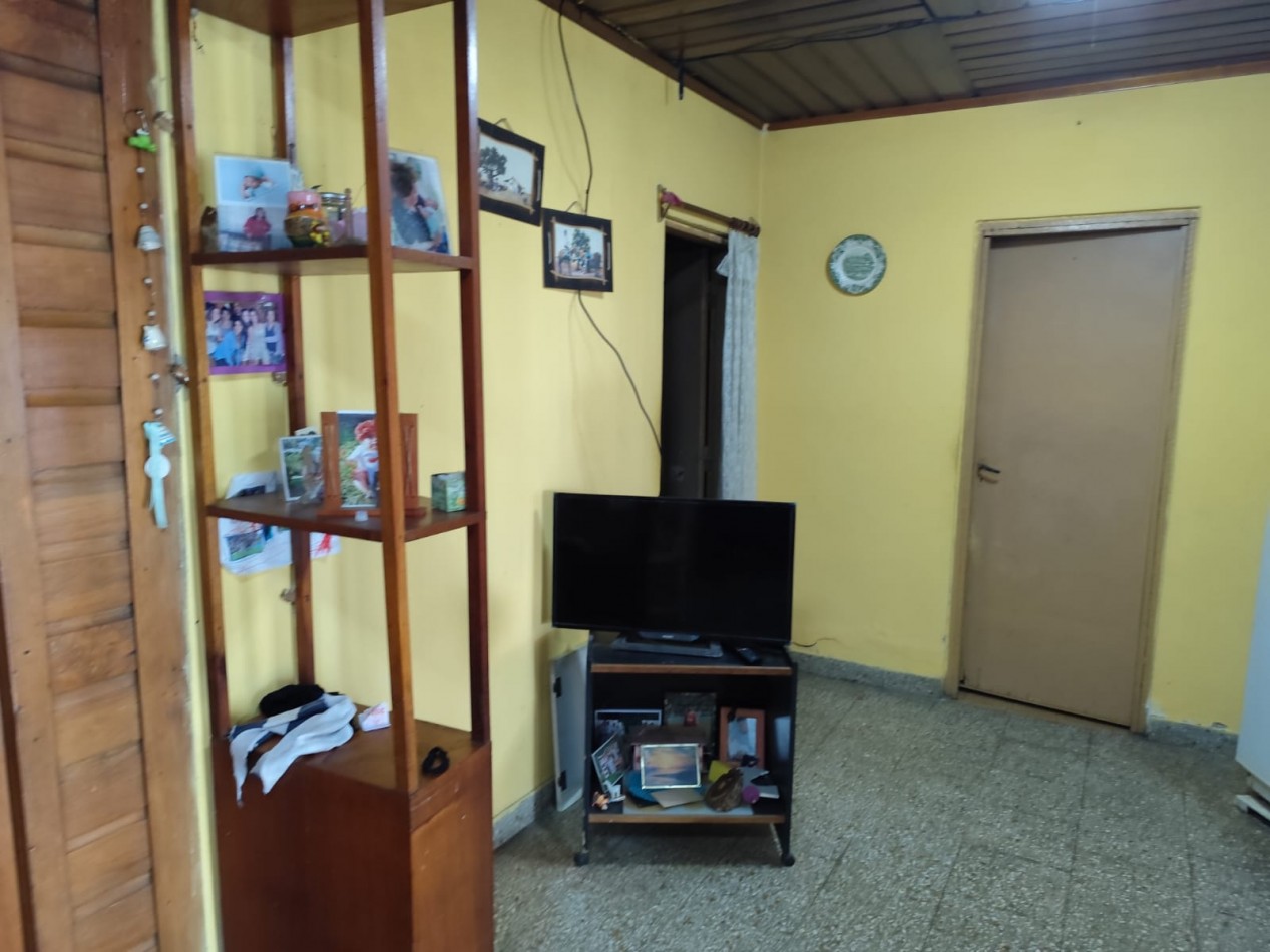 VENTA CASA TIPO CHALET CON DEPARTAMENTO AL FONDO, GARAJE SEMICUBIERTO, RUBEN DARIO 1100 -TEMPERLEY-