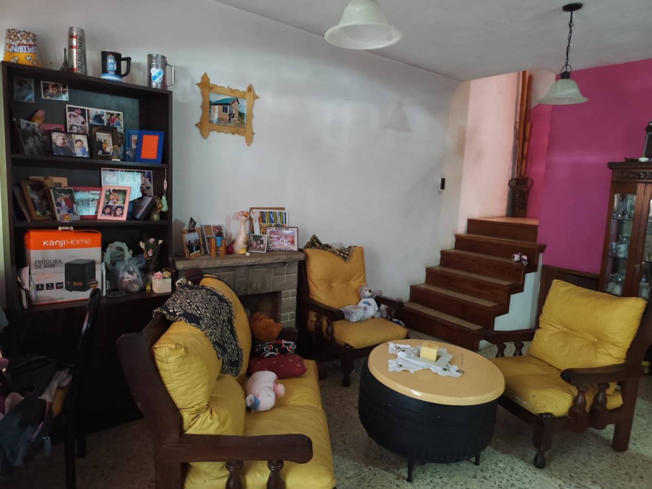 VENTA CASA TIPO CHALET CON DEPARTAMENTO AL FONDO, GARAJE SEMICUBIERTO, RUBEN DARIO 1100 -TEMPERLEY-