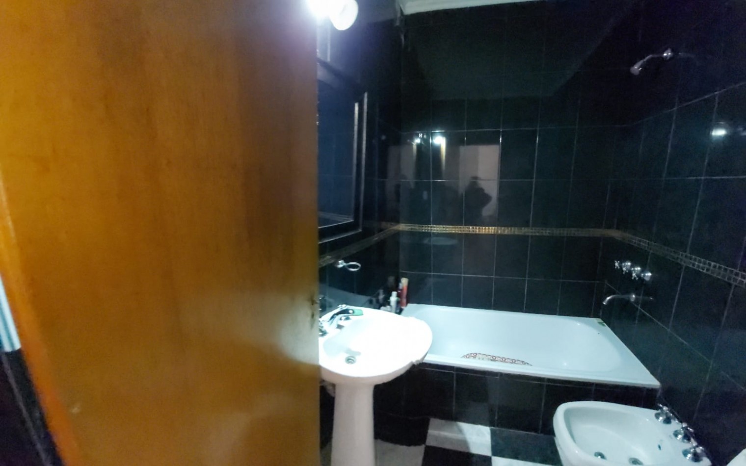 ALQUILER CASA 2 DORMITORIOS, A UNA CUADRA DE AV EVA PERON AL 1200, RIVADAVIA 1200 -TEMPERLEY-