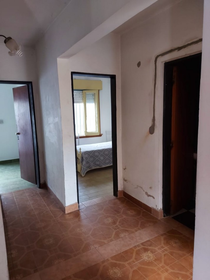 ALQUILER CASA 2 DORMITORIOS, A UNA CUADRA DE AV EVA PERON AL 1200, RIVADAVIA 1200 -TEMPERLEY-