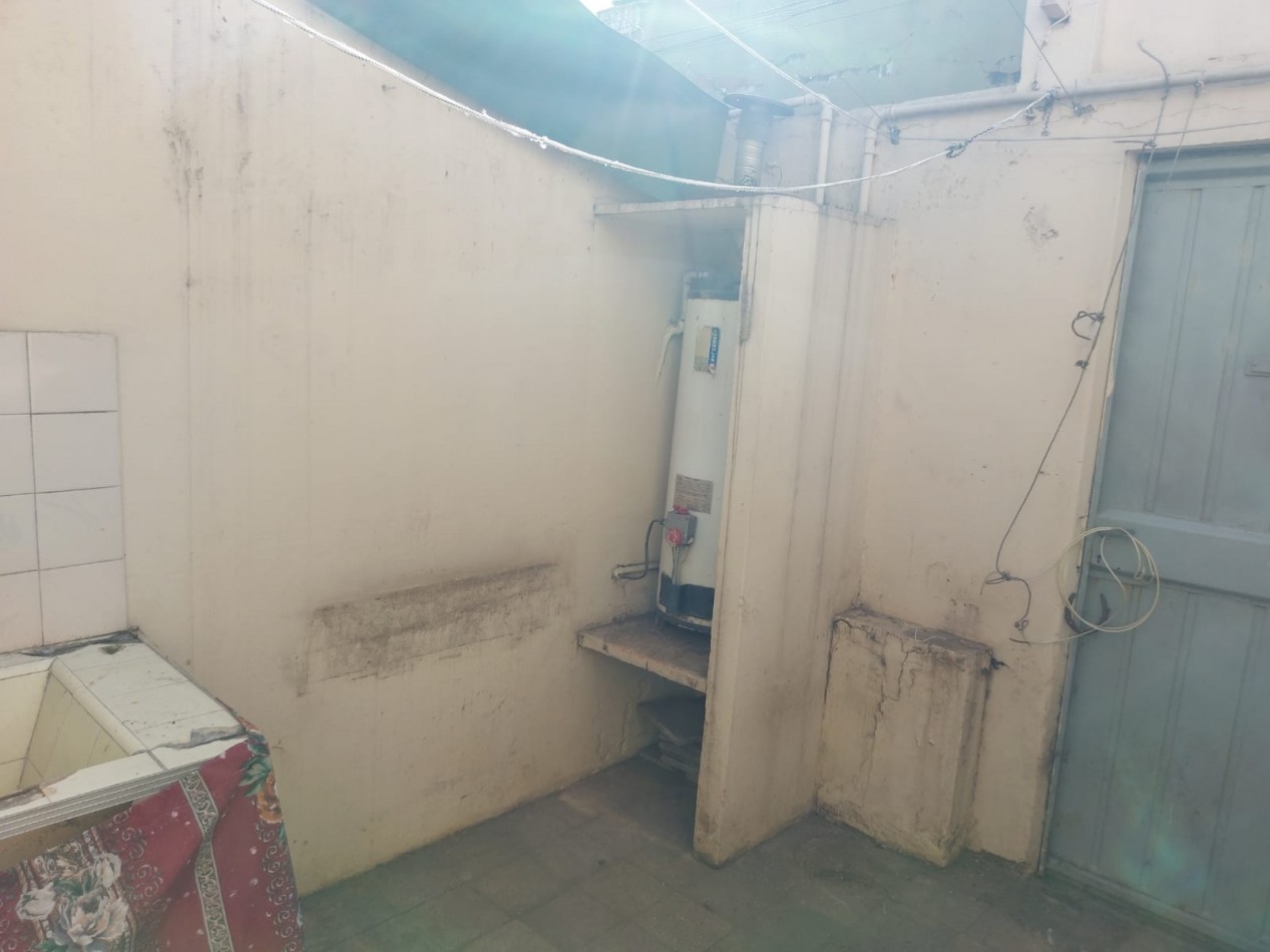 VENTA PH AL FRENTE TOTALMENTE INDEPENDIENTE 2 DORMITORIOS, PIROVANO 270 -TEMPERLEY-