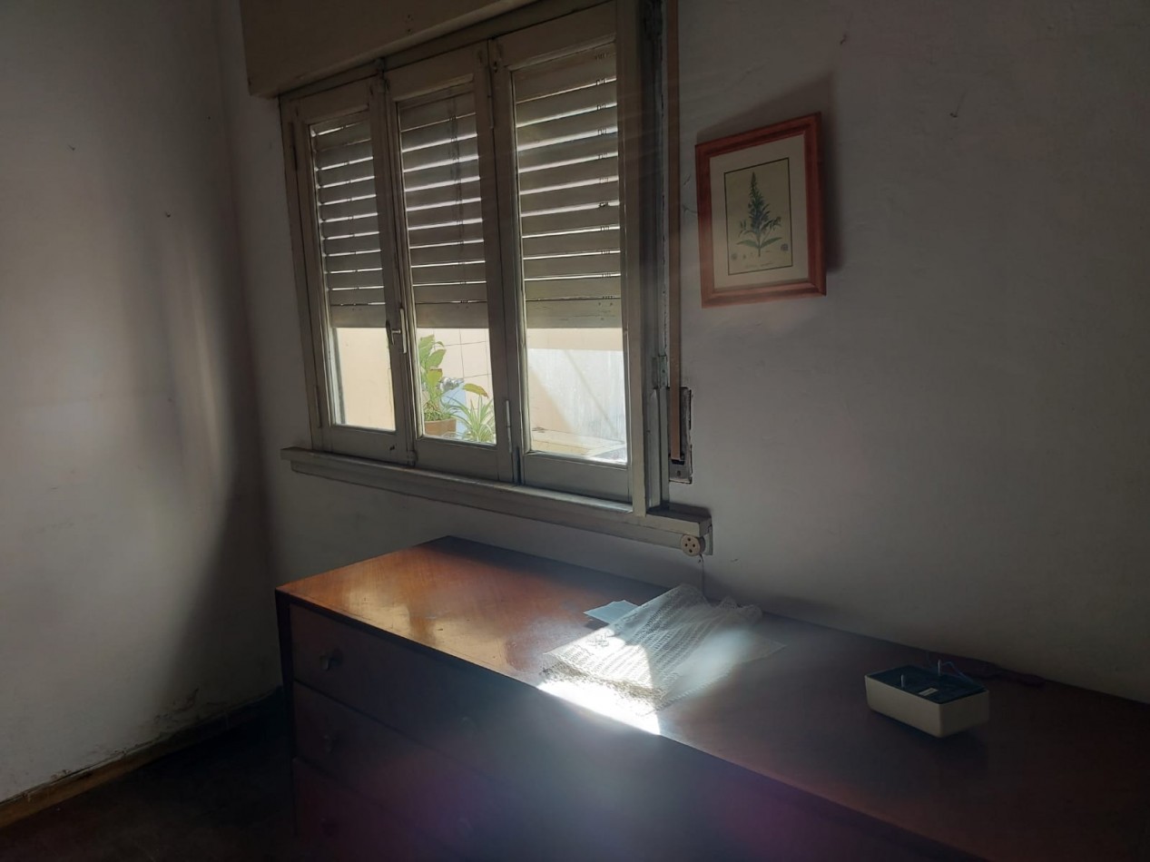 VENTA PH AL FRENTE TOTALMENTE INDEPENDIENTE 2 DORMITORIOS, PIROVANO 270 -TEMPERLEY-