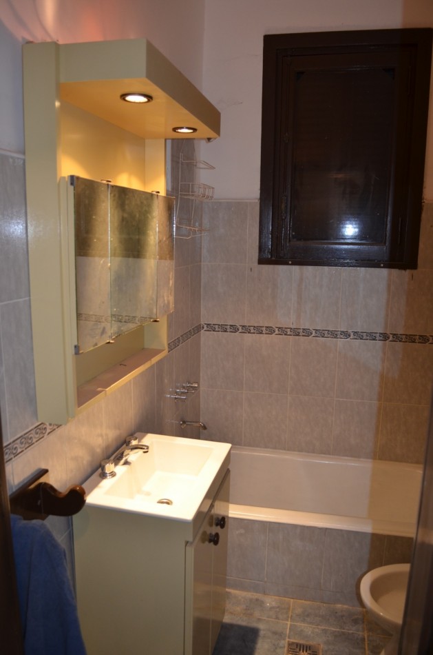 VENTA DEPARTAMENTO 2 AMBIENTES SIN EXPENSAS, APTO CREDITO, EXCELENTE UBICACION A MEDIA CUADRA DE LA ESTACION DE BANFIELD, FRENCH 115 -BANFIELD-