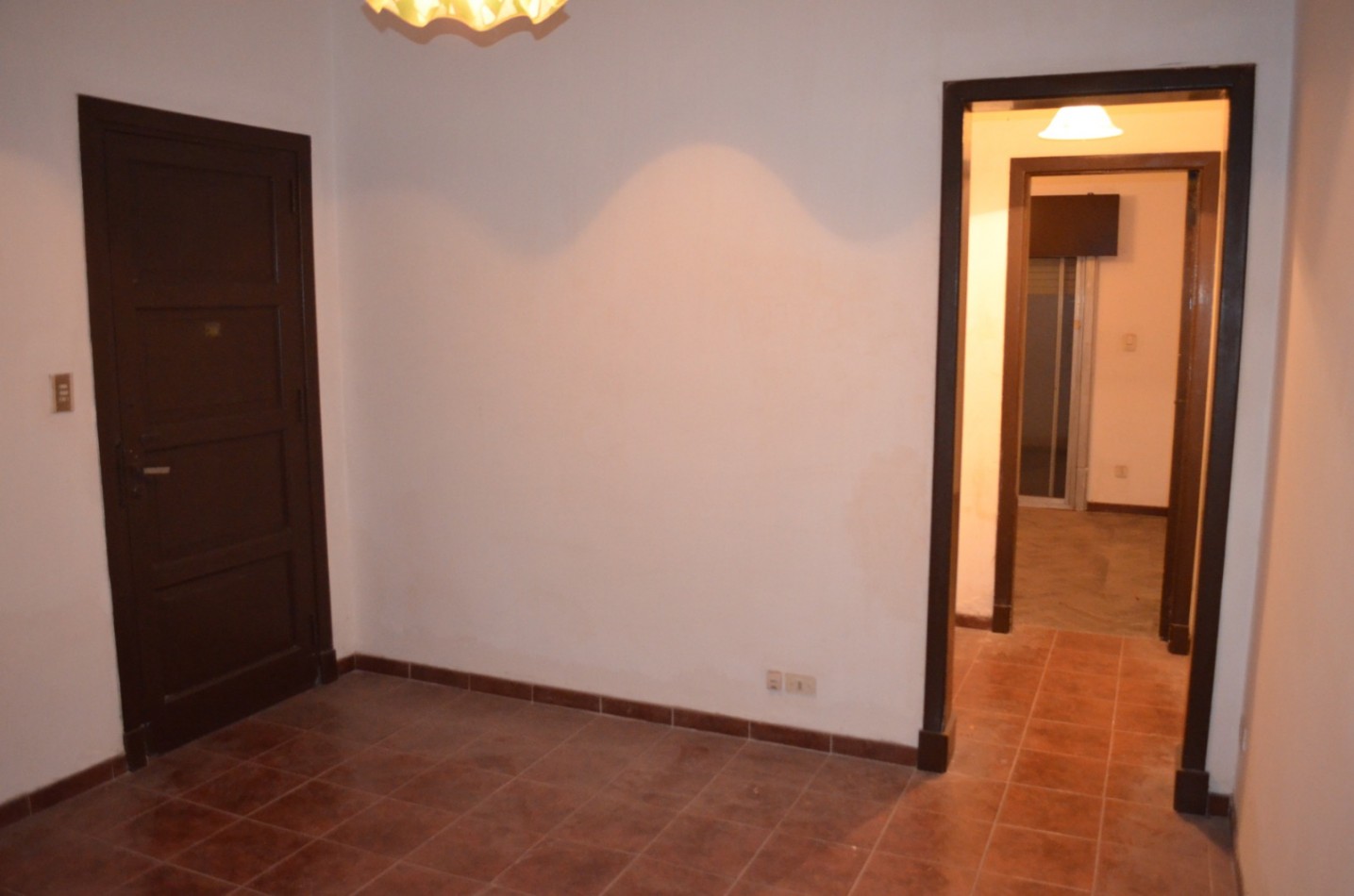 VENTA DEPARTAMENTO 2 AMBIENTES SIN EXPENSAS, APTO CREDITO, EXCELENTE UBICACION A MEDIA CUADRA DE LA ESTACION DE BANFIELD, FRENCH 115 -BANFIELD-