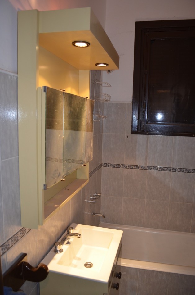 VENTA DEPARTAMENTO 2 AMBIENTES SIN EXPENSAS, APTO CREDITO, EXCELENTE UBICACION A MEDIA CUADRA DE LA ESTACION DE BANFIELD, FRENCH 115 -BANFIELD-