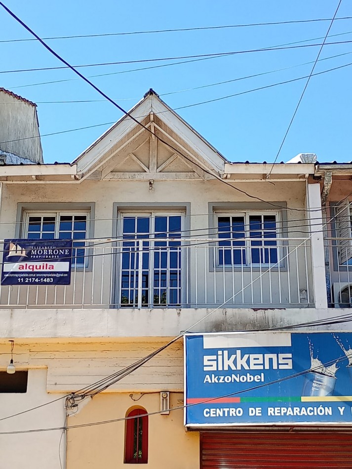 ALQUILER DEPARTAMENTO EN PLANTA ALTA 2 AMBIENTES CON INGRESO COMPARTIDO, AV EVA PERON 4347 -TEMPERLEY- 