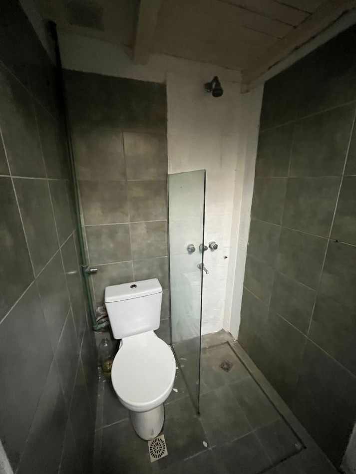 -RESERVADO- ALQUILER PARA VIVIENDA U OFICINA - DOS AMBIENTES-  SIN EXPENSAS  CASTELLI 1364 LOMAS DE ZAMORA