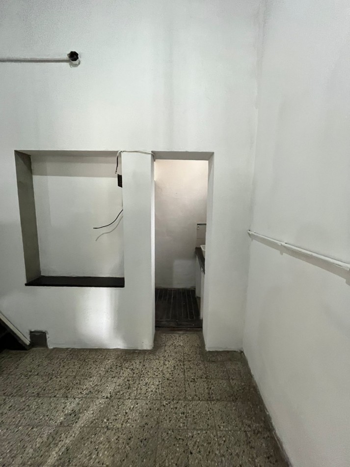 -RESERVADO- ALQUILER PARA VIVIENDA U OFICINA - DOS AMBIENTES-  SIN EXPENSAS  CASTELLI 1364 LOMAS DE ZAMORA