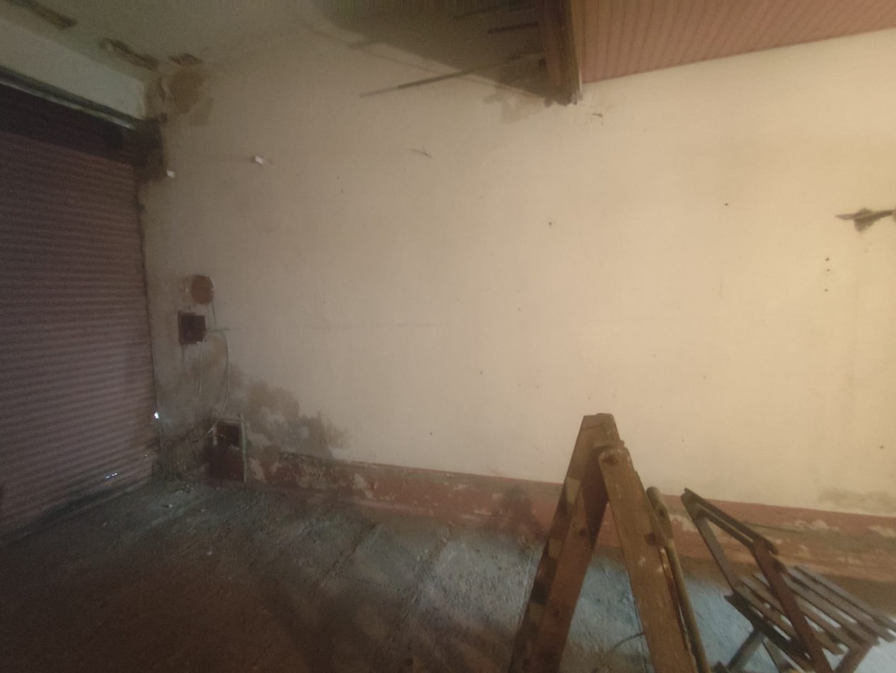 VENTA EN BLOQUE, OPORTUNIDAD, CASA CON LOTE PROPIO Y LOTE LINDERO, BOLAÑOS 3200 -MONTE CHINGOLO-