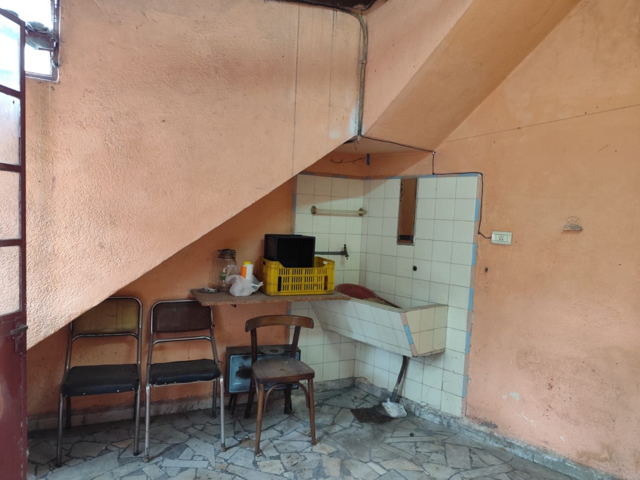 VENTA EN BLOQUE, OPORTUNIDAD, CASA CON LOTE PROPIO Y LOTE LINDERO, BOLAÑOS 3200 -MONTE CHINGOLO-