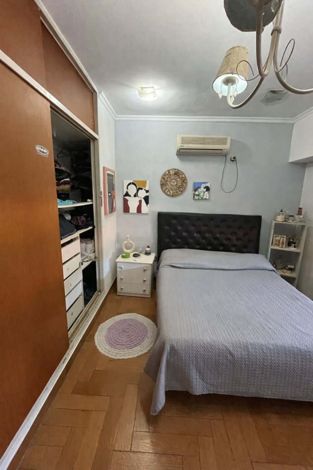 VENTA CASA 3 AMBIENTES, CON HERMOSO PARQUE, PILETA Y GARAJE PARA UN AUTO, ASUNCION 412 -TEMPERLEY-