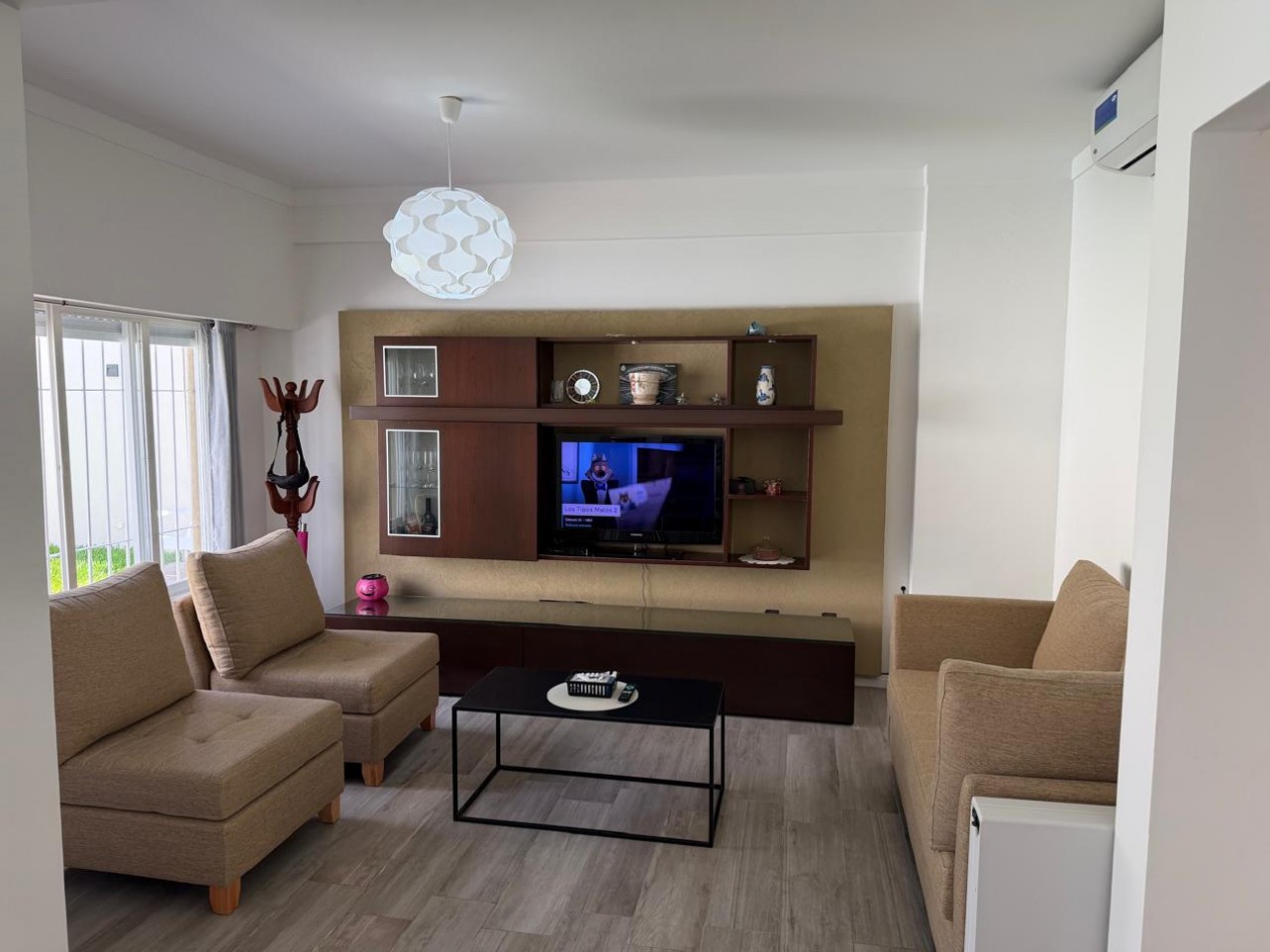 VENTA HERMOSO PH TIPO CASA AL FONDO, APTO CREDITO, 3 AMBIENTES CON PISCINA, PARRILLA Y JARDIN, DETALLES DE CATEGORIA, GUEMES 1085 -TEMPERLEY- 