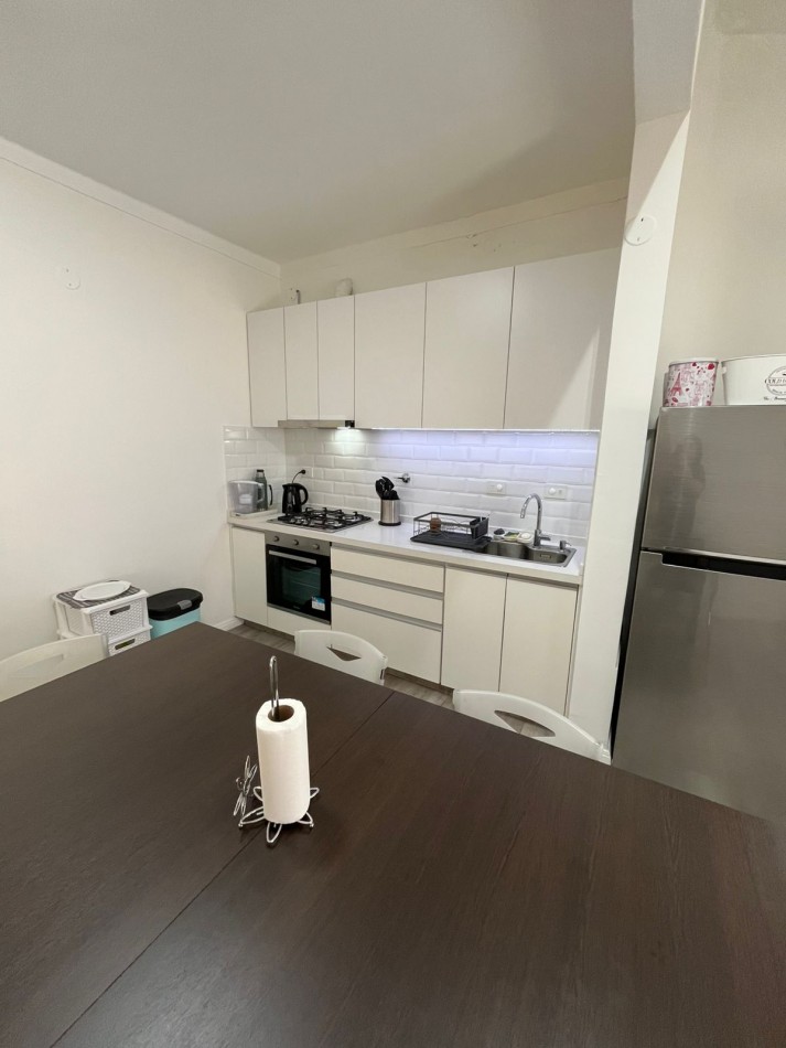 VENTA HERMOSO PH TIPO CASA AL FONDO, APTO CREDITO, 3 AMBIENTES CON PISCINA, PARRILLA Y JARDIN, DETALLES DE CATEGORIA, GUEMES 1085 -TEMPERLEY- 