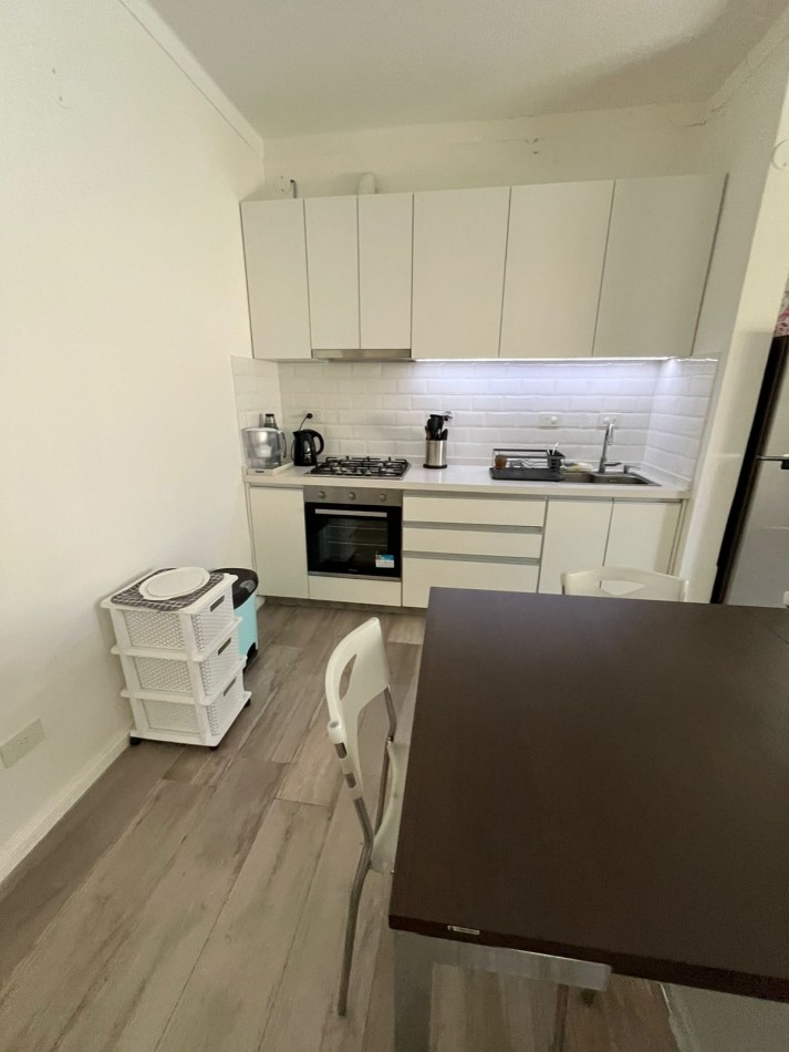 VENTA HERMOSO PH TIPO CASA AL FONDO, APTO CREDITO, 3 AMBIENTES CON PISCINA, PARRILLA Y JARDIN, DETALLES DE CATEGORIA, GUEMES 1085 -TEMPERLEY- 