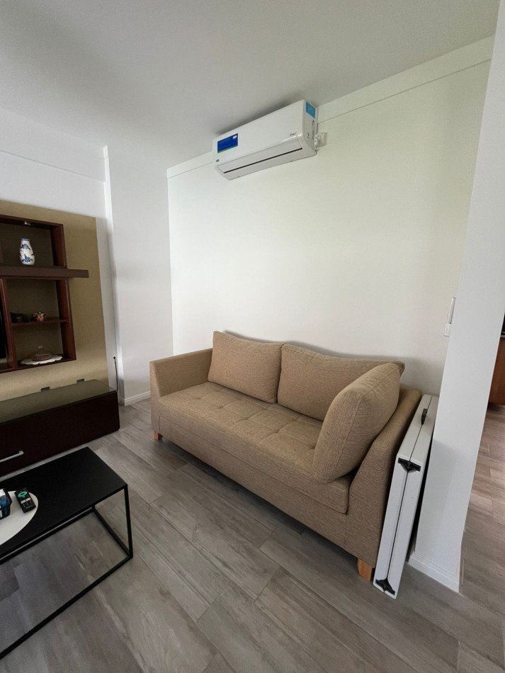 VENTA HERMOSO PH TIPO CASA AL FONDO, APTO CREDITO, 3 AMBIENTES CON PISCINA, PARRILLA Y JARDIN, DETALLES DE CATEGORIA, GUEMES 1085 -TEMPERLEY- 