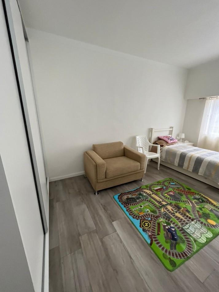 VENTA HERMOSO PH TIPO CASA AL FONDO, APTO CREDITO, 3 AMBIENTES CON PISCINA, PARRILLA Y JARDIN, DETALLES DE CATEGORIA, GUEMES 1085 -TEMPERLEY- 