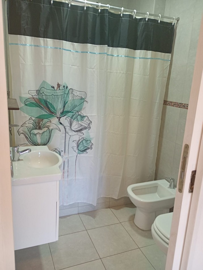 ALQUILER MONOAMBIENTE 24 M2 EN QUINTO PISO, IMPECABLE, LISTO PARA MUDARSE, EXCELENTE UBICACION, AV. ALMIRANTE BROWN 2967 -TEMPERLEY- 