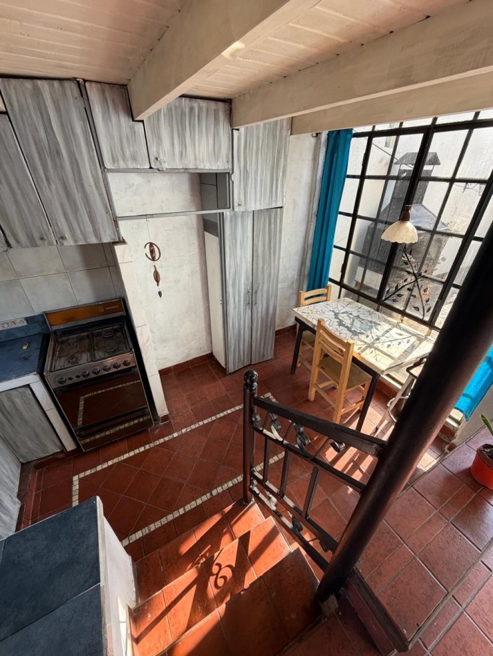 ALQUILER PH EN PLANTA ALTA, 3 AMBIENTES, CON ENTREPISO, TERRAZA Y SAUNA, JOAQUIN V. GONZALEZ 1079 -TEMPERLEY-