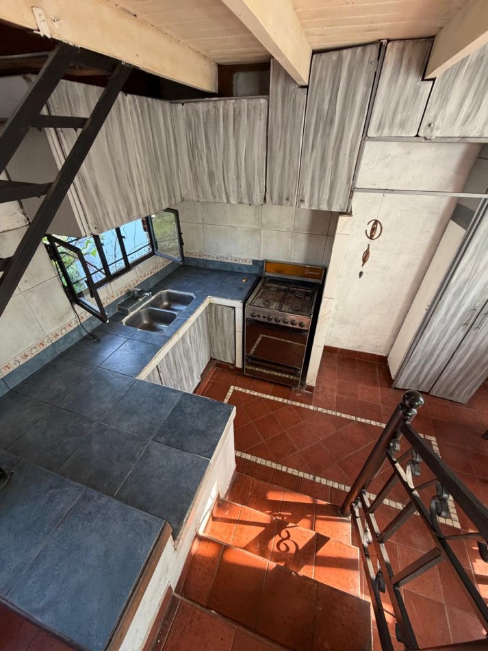 ALQUILER PH EN PLANTA ALTA, 3 AMBIENTES, CON ENTREPISO, TERRAZA Y SAUNA, JOAQUIN V. GONZALEZ 1079 -TEMPERLEY-