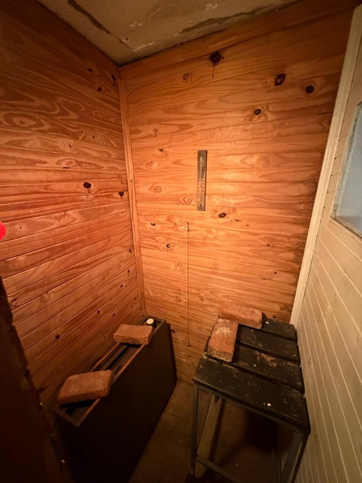 ALQUILER PH EN PLANTA ALTA, 3 AMBIENTES, CON ENTREPISO, TERRAZA Y SAUNA, JOAQUIN V. GONZALEZ 1079 -TEMPERLEY-