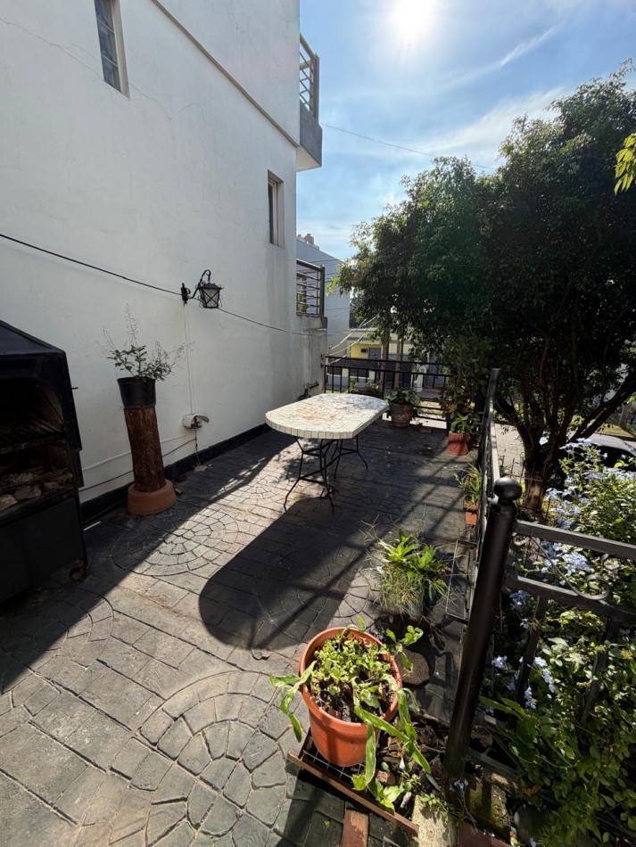 ALQUILER PH EN PLANTA ALTA, 3 AMBIENTES, CON ENTREPISO, TERRAZA Y SAUNA, JOAQUIN V. GONZALEZ 1079 -TEMPERLEY-