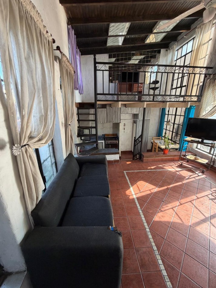 ALQUILER PH EN PLANTA ALTA, 3 AMBIENTES, CON ENTREPISO, TERRAZA Y SAUNA, JOAQUIN V. GONZALEZ 1079 -TEMPERLEY-